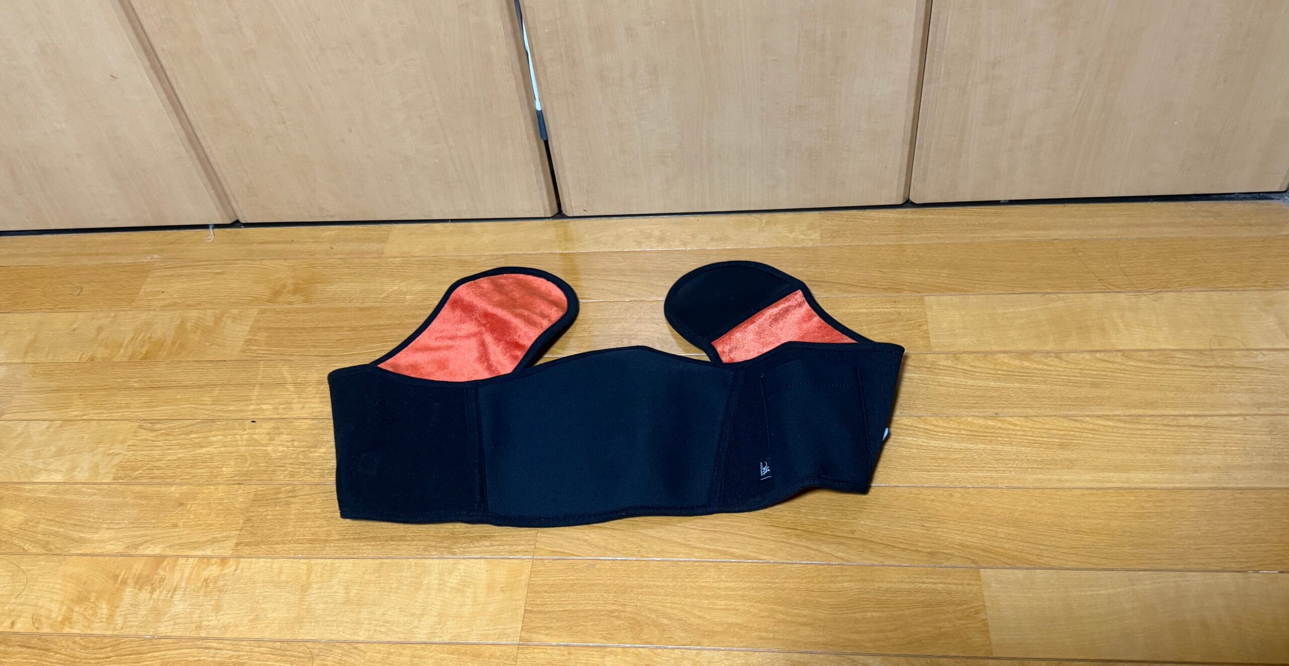 ヒーター内蔵あったか腰ベルト